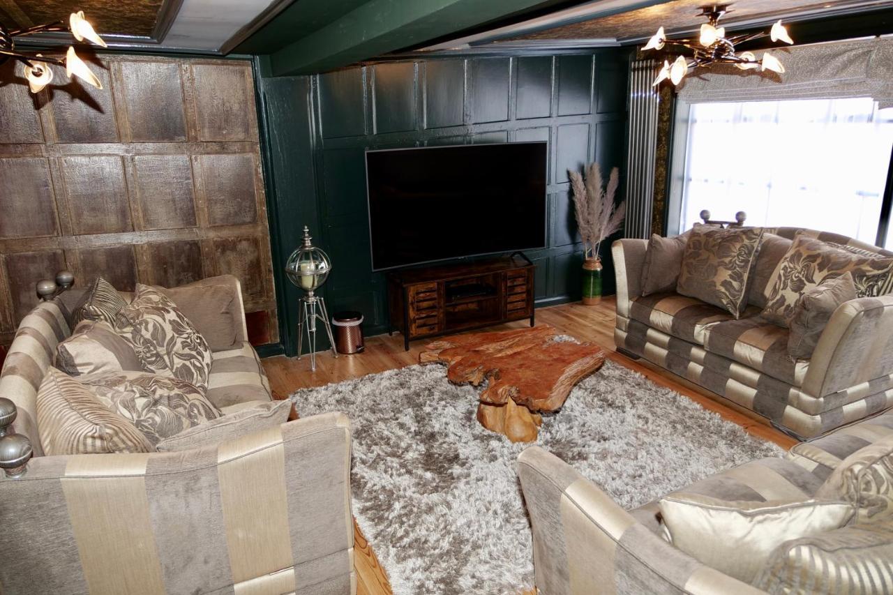 Luxury 9 Bed Manor House Hot Tub Cinema Room Skytv サフロン・ワルデン エクステリア 写真
