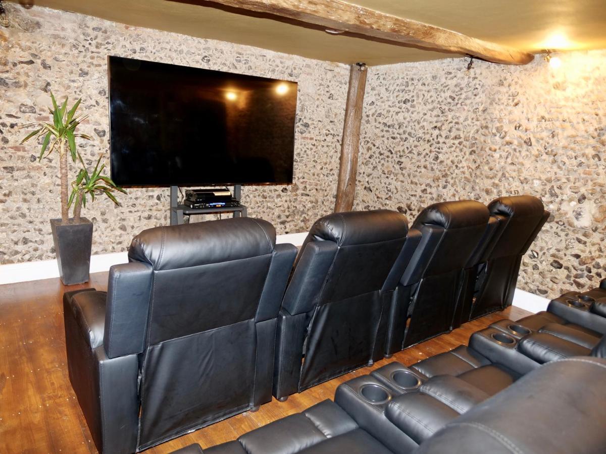 Luxury 9 Bed Manor House Hot Tub Cinema Room Skytv サフロン・ワルデン エクステリア 写真